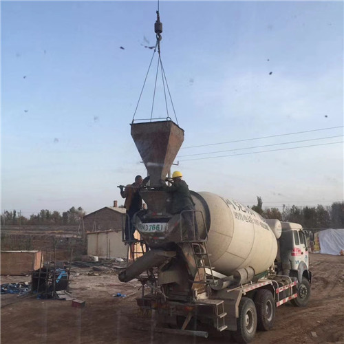 乐都区“精准瞄准”—— 吊车的 “定位导航” 技术