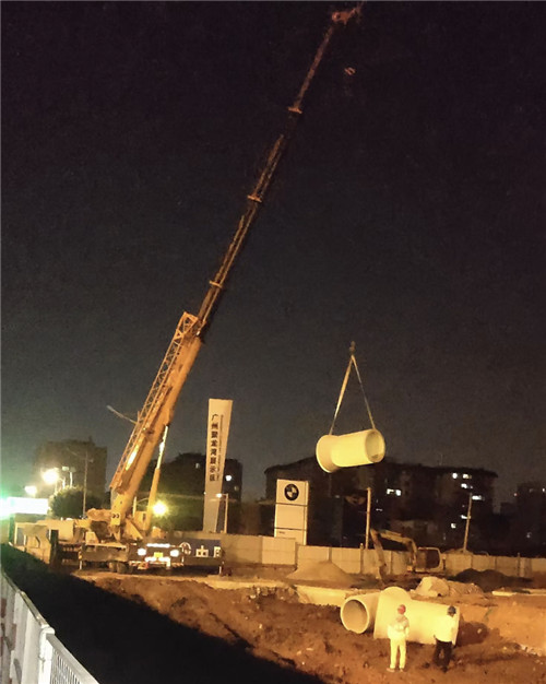 乐都区“弯臂矫正”—— 吊车的 “形变补偿” 技术