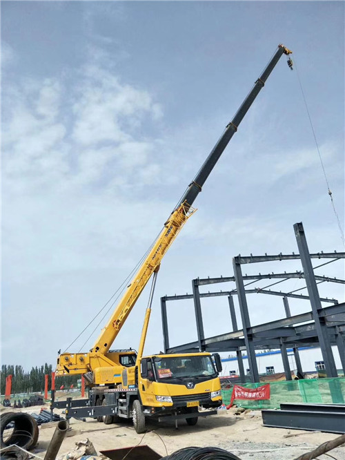 乐都区超高层建筑钢结构吊装案例